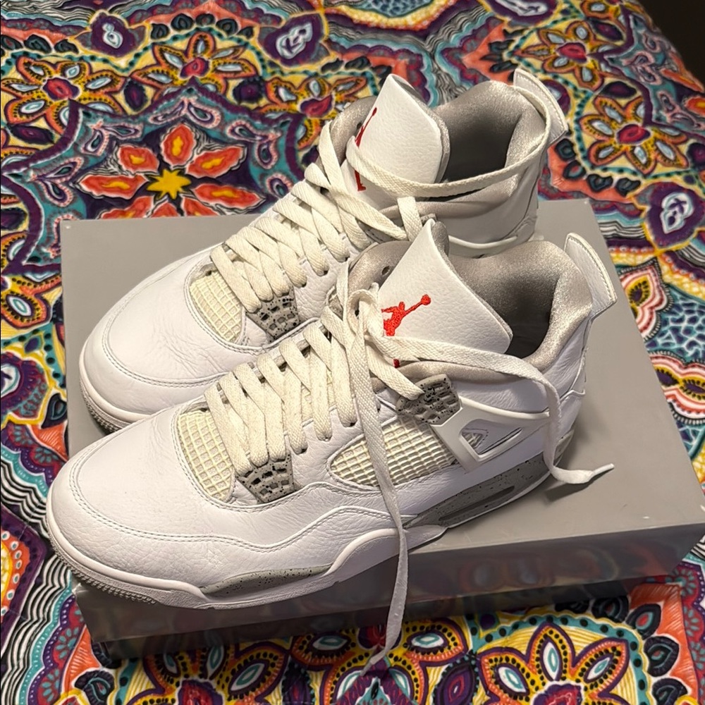 Jordan Retro 11 white and cement